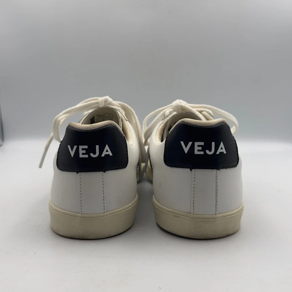 Veja Esplar White Navy Leather Low Top Sneakers 2023 Size US 9 Womens Casual